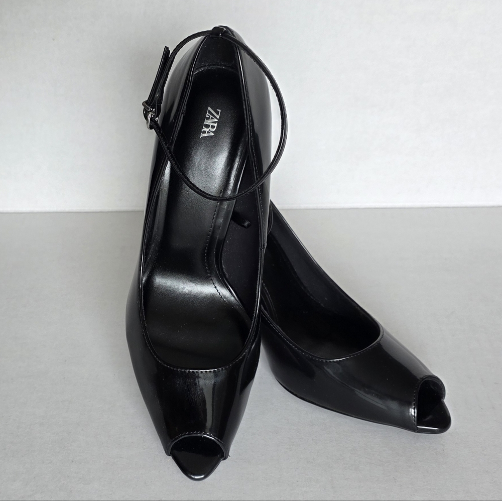 ZARA Glossy Black Peep-Toe Stiletto 41 / Size 10